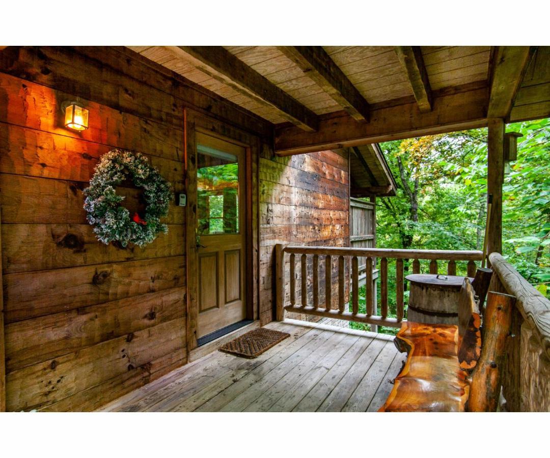Peekaboo With Hot Tub, Pool Table, And Jacuzzi Villa Pigeon Forge Eksteriør bilde